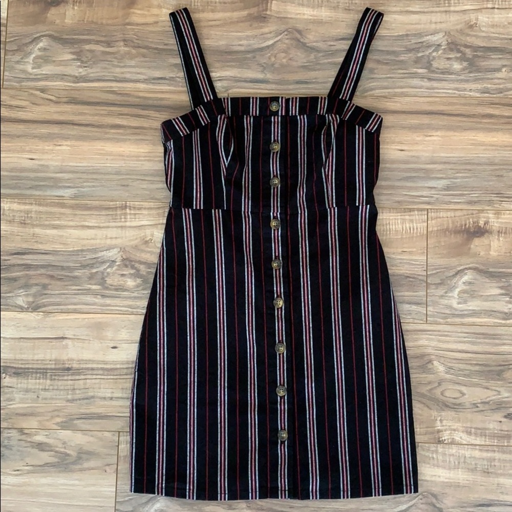 Beautiful Striped Button Front Mini Dress - Picture 4 of 6